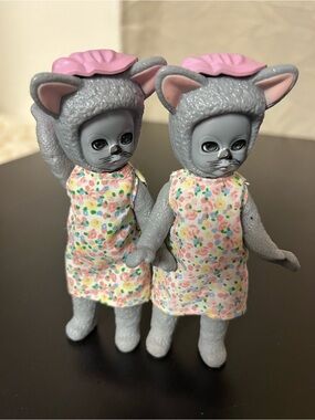 2010 McDONALDS 5” ALEXANDER Doll WENDY AS THE BIG BAD WOLF GRAY CAT